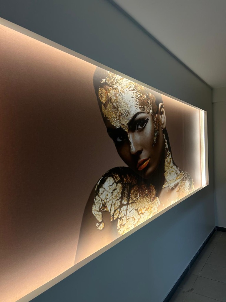 Neva Spa Altın Varaklı Işıklı Duvar Sanatı